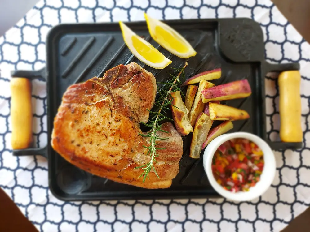 T-Bone Fricéu, pronto para servir